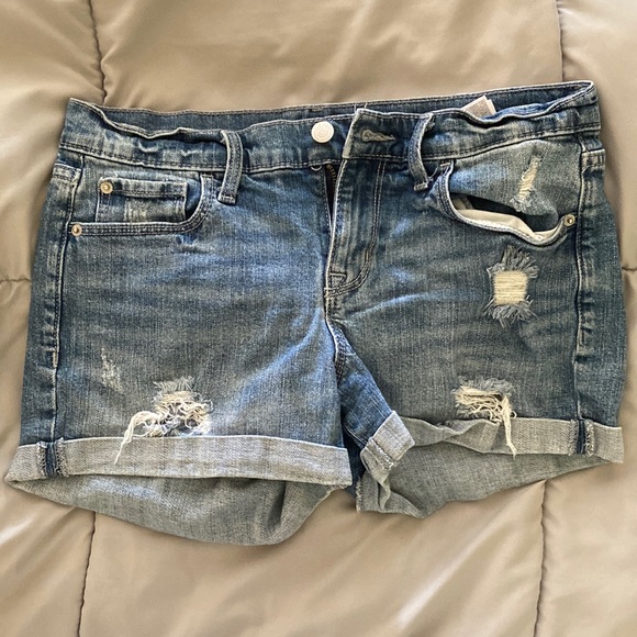 Old Navy Distressed Jean Shorts - Picture 1 of 6